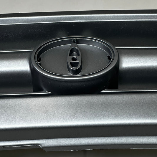 PROFORTUNE TYG095NB Replacement Grille for 1996-1998 TOYOTA 4Runner (AS-IS, 1 Mount Damaged)