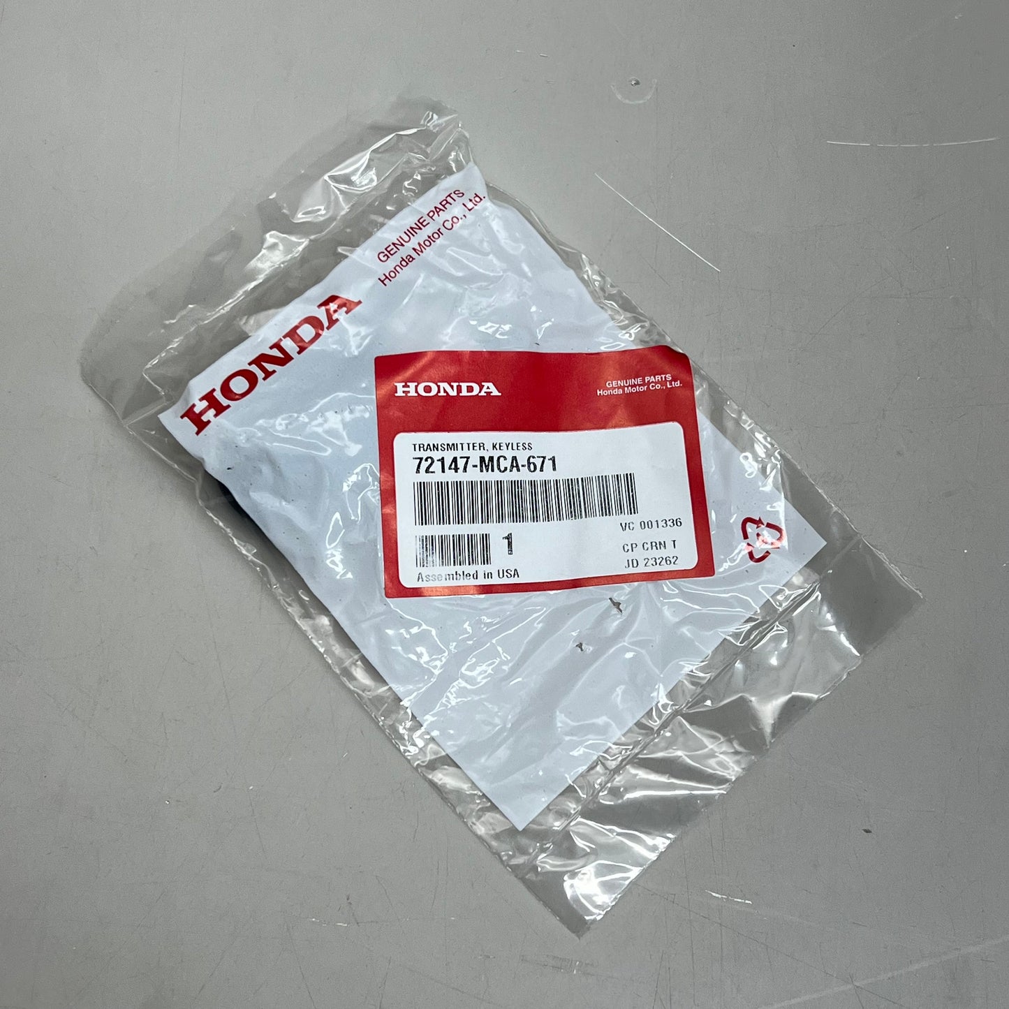 HONDA Keyless Transmitter Assembly Gold Wing GL1800 Genuine OEM 72147-MCA-671