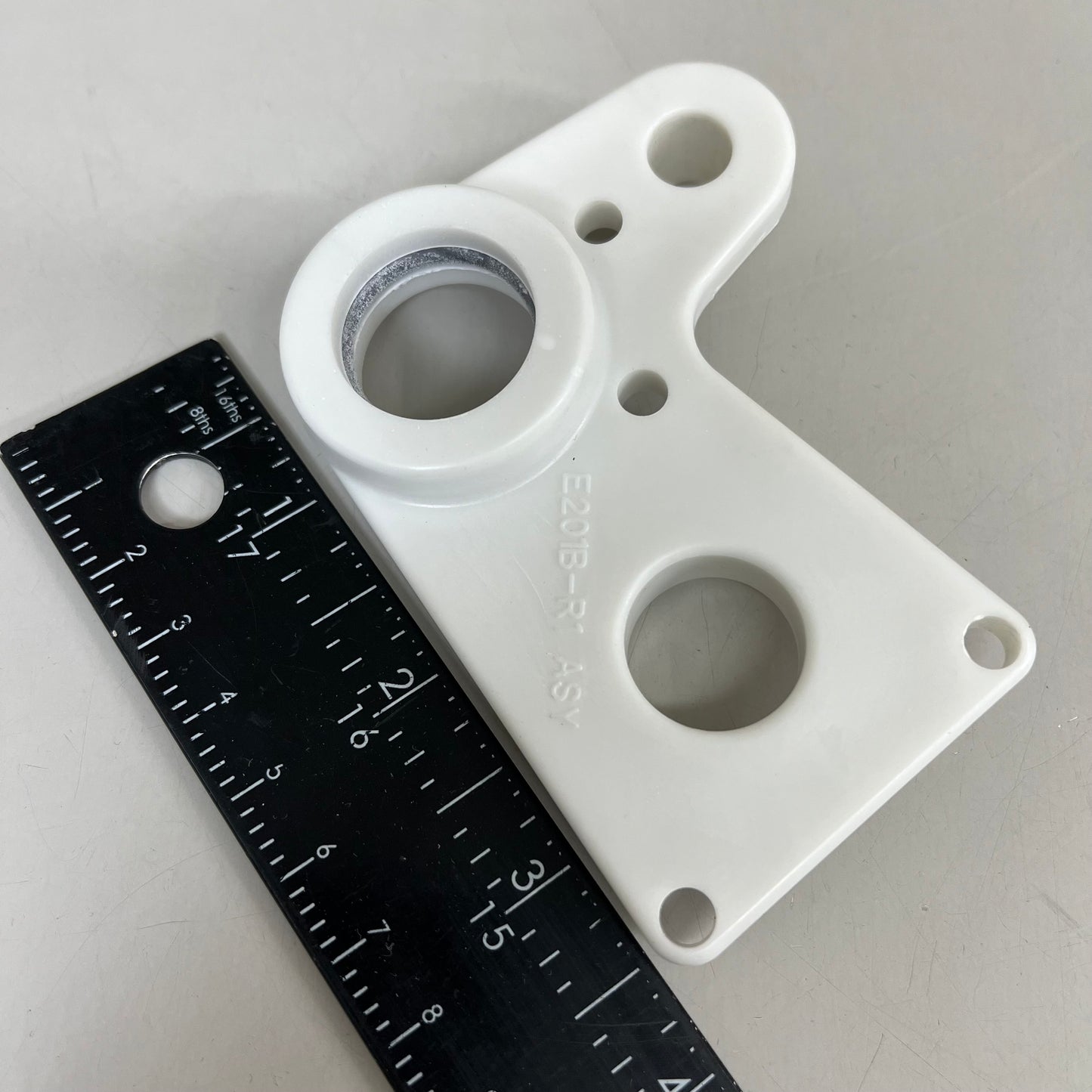 VERSAMATIC Genuine Parts Shaft Retainer Right Assembly White E201B-R-ASY