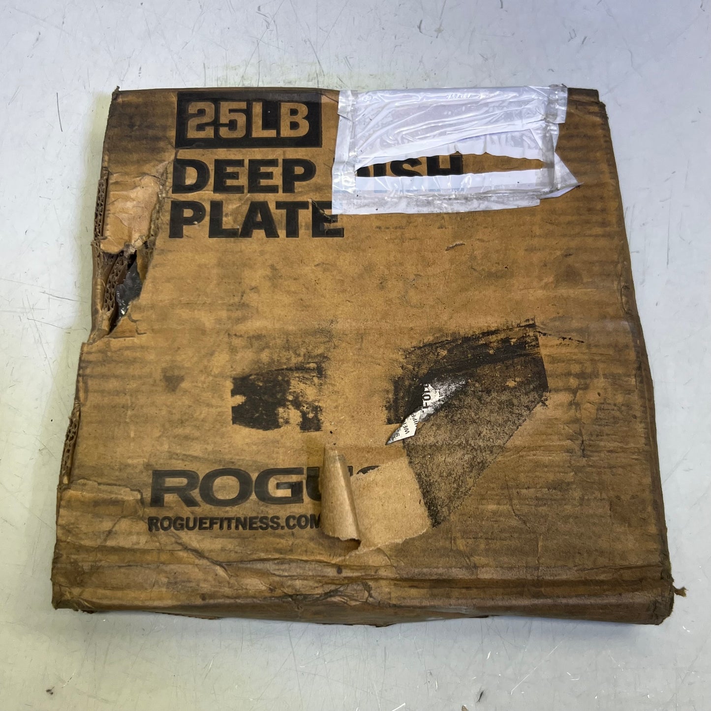 ROGUE 25LB Deep Dish Plate USC0003-25 Distressed Packaging
