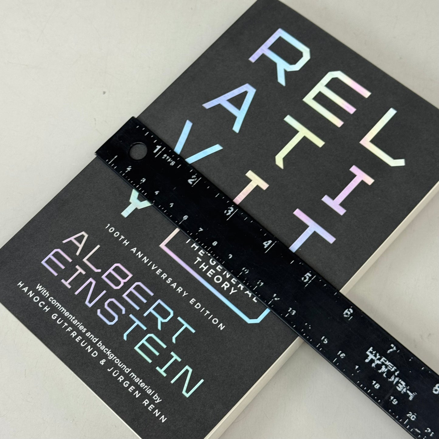 PRINCETON UNIVERSITY PRESS Relativity Albert Einstein Book 328 Pages