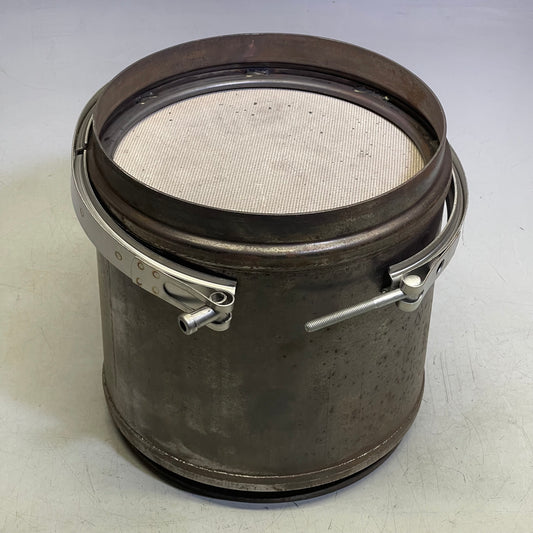 ZA@ Pallet of DETROIT DIESEL Particulate Filter 6804914194 (AS-IS)