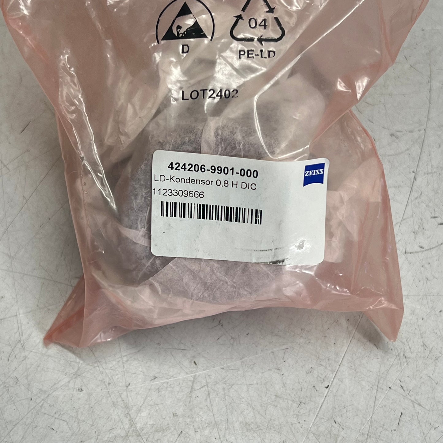 ZEISS Achromatic Condenser Lens 0.8 HDIC Part (Brand New) 424206-9901-000