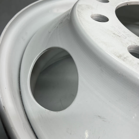 ACCURIDE Accu-Lite Commercial Vehicle Steel Wheel Max 7400lbs 125PSI White 51487