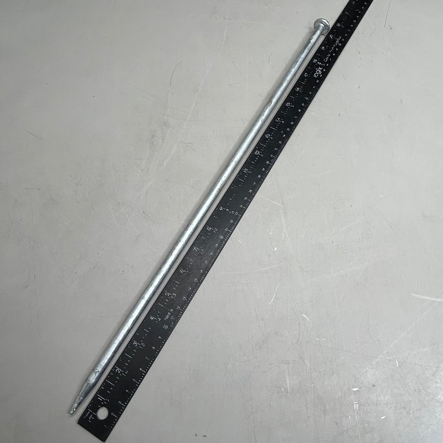 (Pack Of 4) Galvanized Landscape Spike Nails 20" Overall Length Chrome