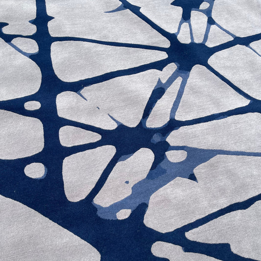 THE RUG COMPANY Bridge Modern Hand Woven Tibetan Wool Rug Roll 16’ x 12' Grey/Blue