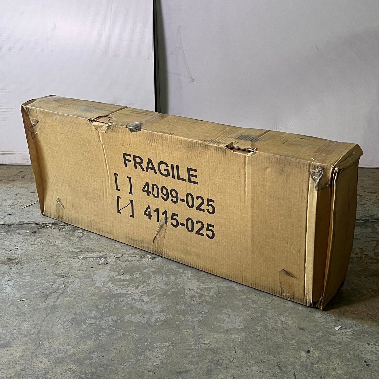 HEARTH & HOME Black Glass Acc Kit 42' Black AVFL42BGL (New Other, Distressed Box)