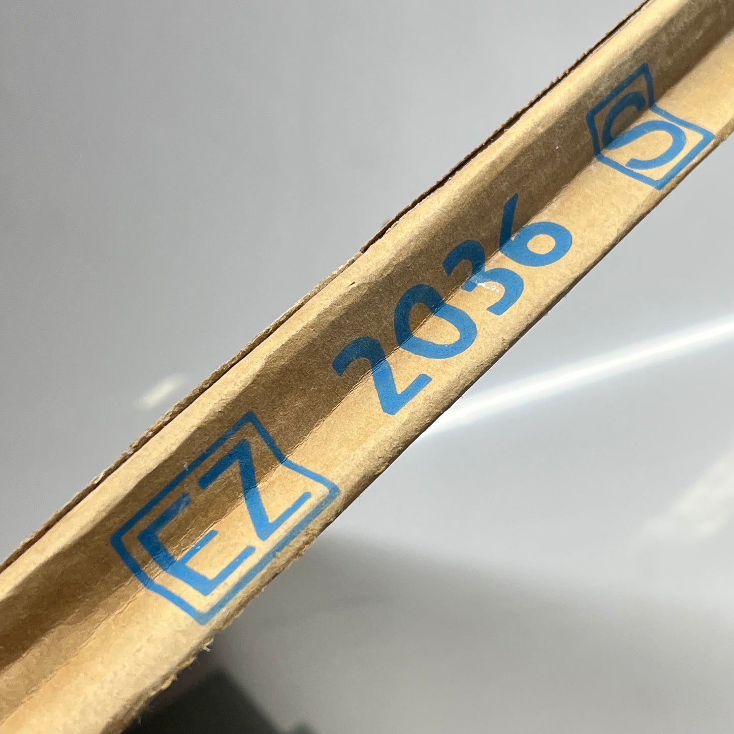 EATON Pow-R-Xpress Ez Rim Nema 1 Trim W/ Key 36"x1.5"x20" Grey EZ 2036