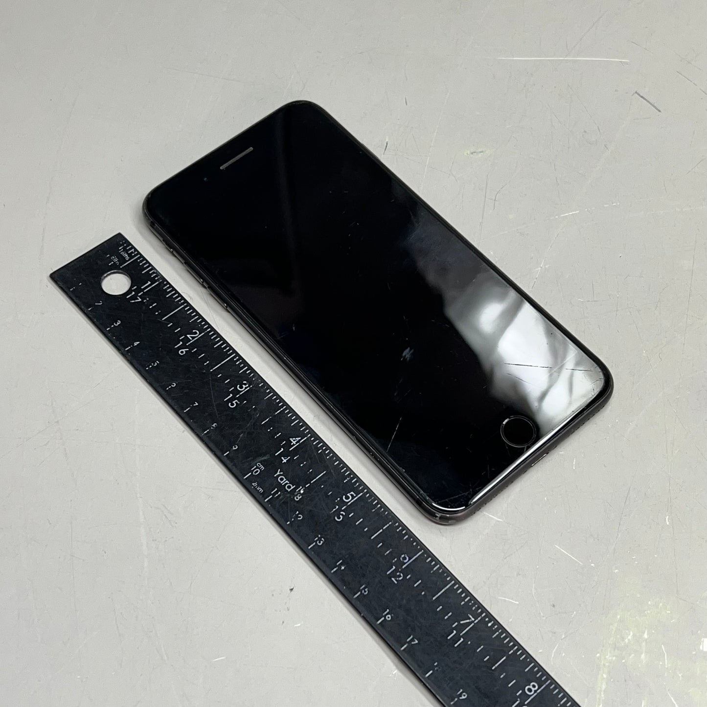 APPLE IPhone 8 Plus 64GB 5.5" Display Space Gray A1897 (Pre-Owned)