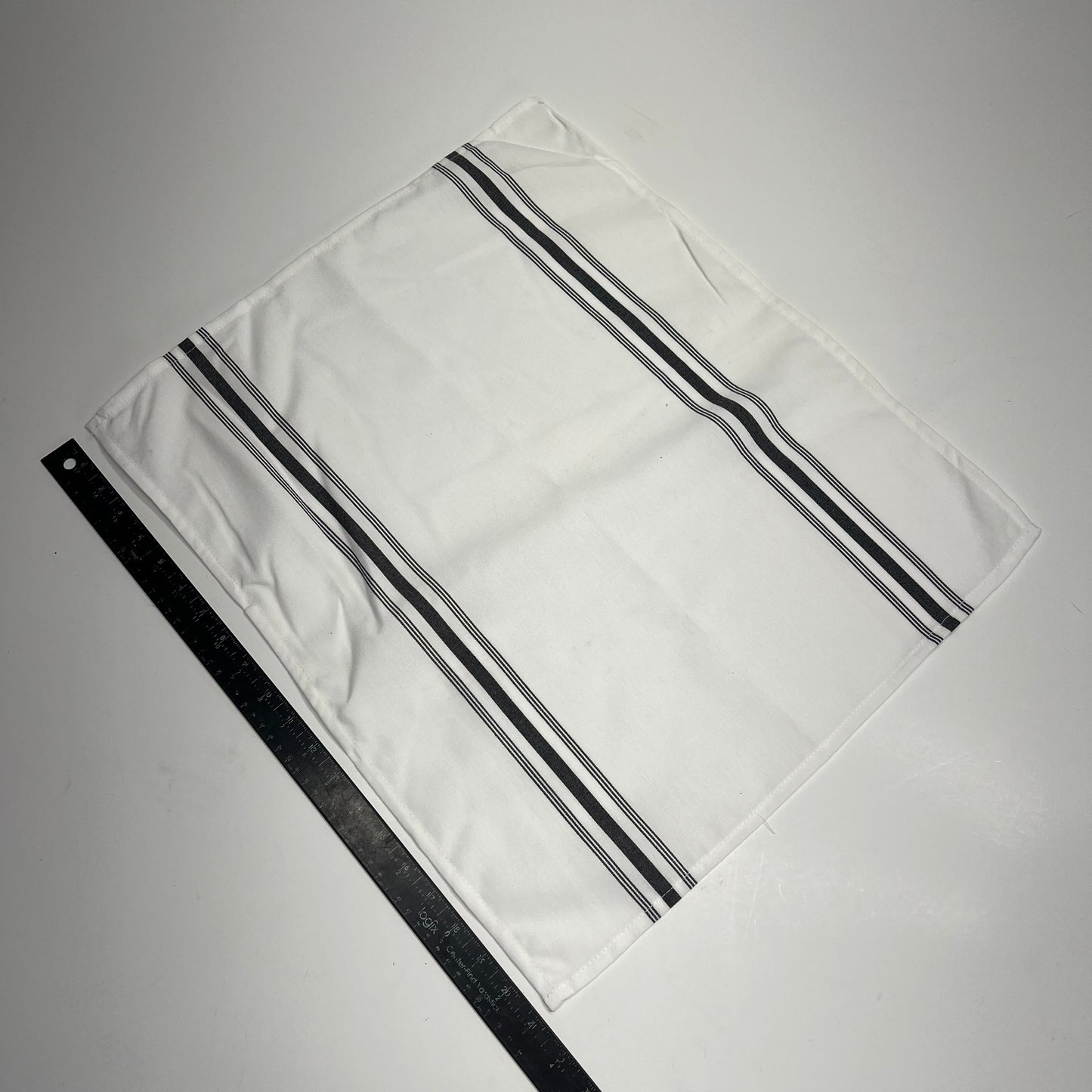HELLENA FASHION (50 PACK) Cloth Napkins 21"x18" White W/ Black Bistro NP0086