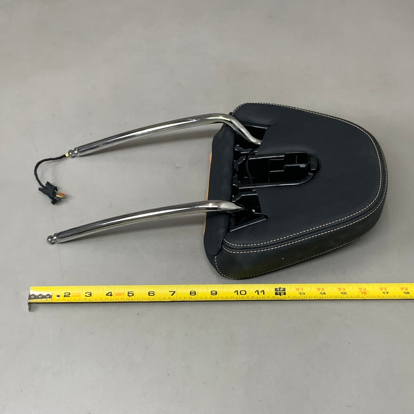 BMW (2 Pack) Leather Front Head Restraints/ Headrest BMW X3 Black/Golden Brown 5210809608907