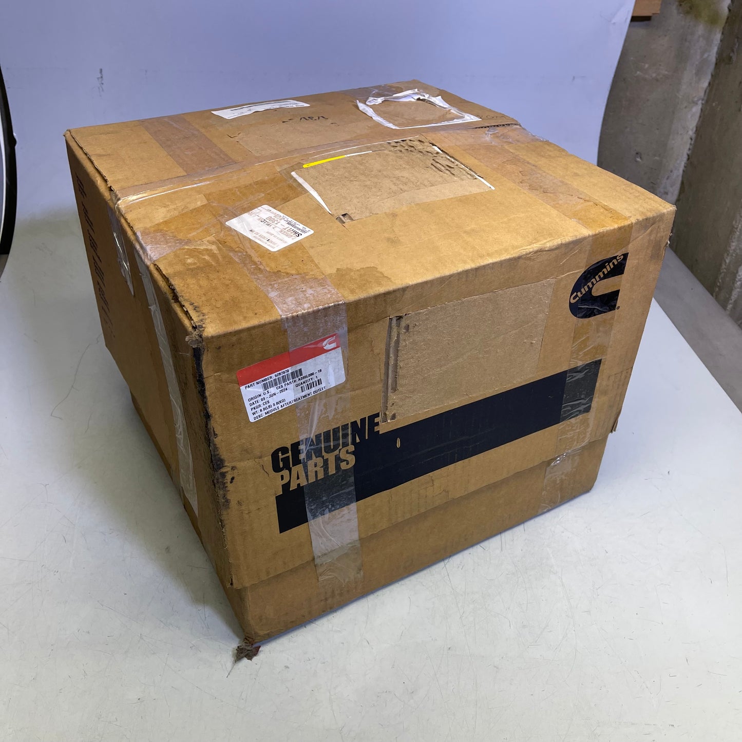 ZA@ Pallet of CUMMINS Exhaust Outlet Module 5287979 (AS-IS)