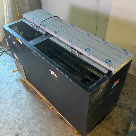 PERLICK Commercial Freezer Glass Chiller Mug Froster R290 115V FR60RT-3 (New Other, Slight Damage on Corner)