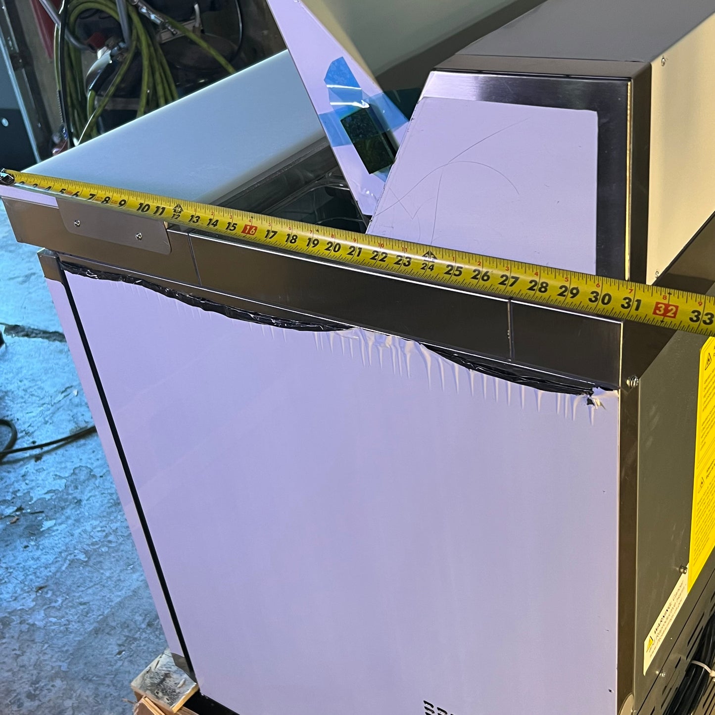 WILPREP 29" Single Door Commercial Salad Prep Table Refrigerator TSSU-29T