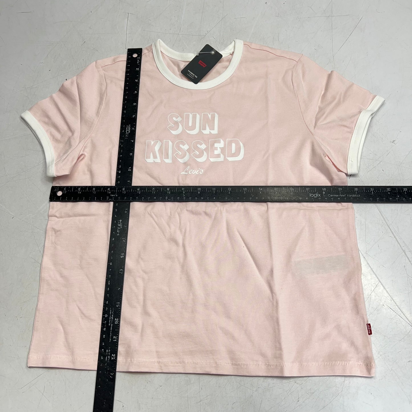 LEVIS Graphic Logo "Sun Kissed" Tee Shirt Women's Sz M Light Pink 005H20005