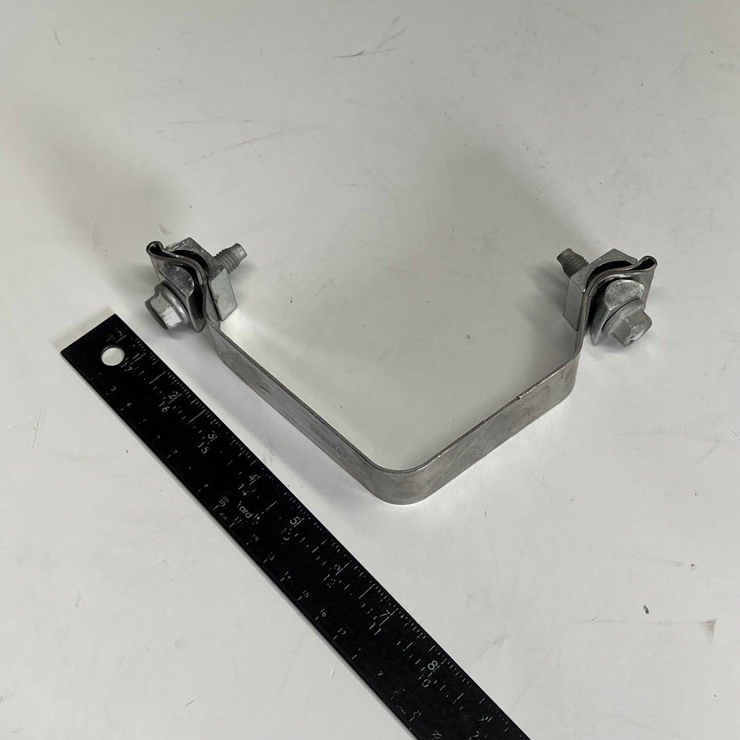 JOHN DEERE Genuine Oem Egr Cooler Clamp Silver RE540804