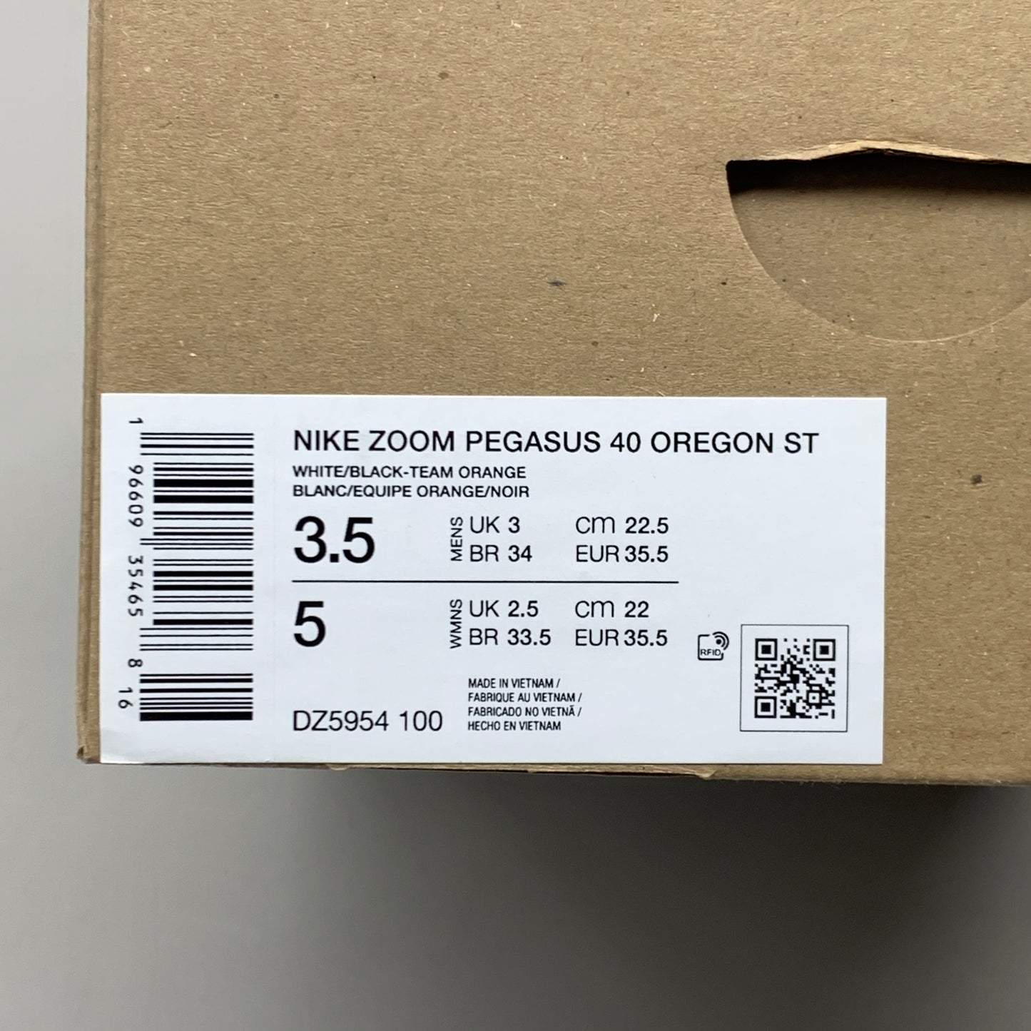 NIKE Zoom Pegasus 40 Oregon St White Team Orange & Black 5 W 3.5 M DZ5954-100