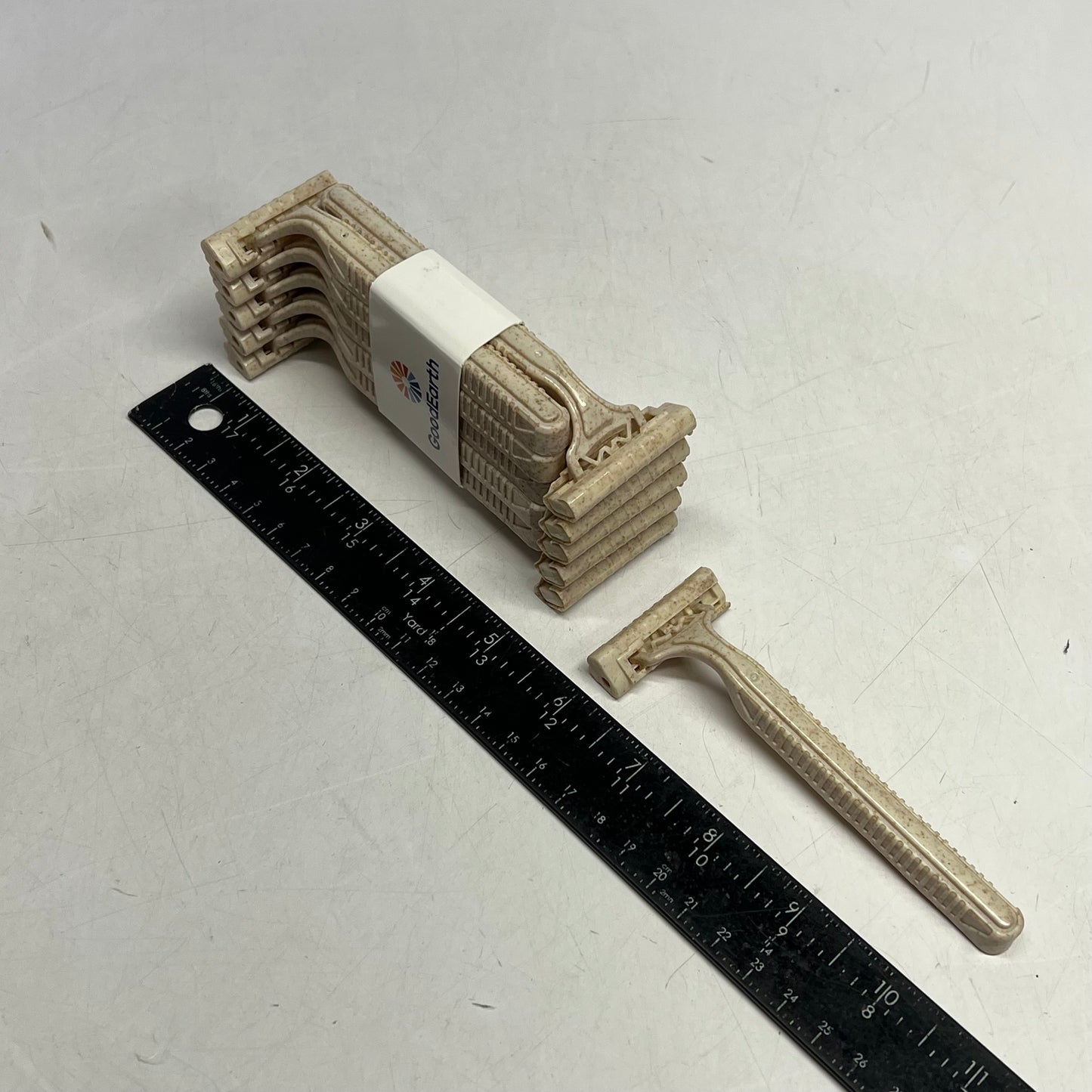 GOOD EARTH (2 PACK, 10 EACH) Disposable Razors All Hair Types 2 Blade Clay/Tan