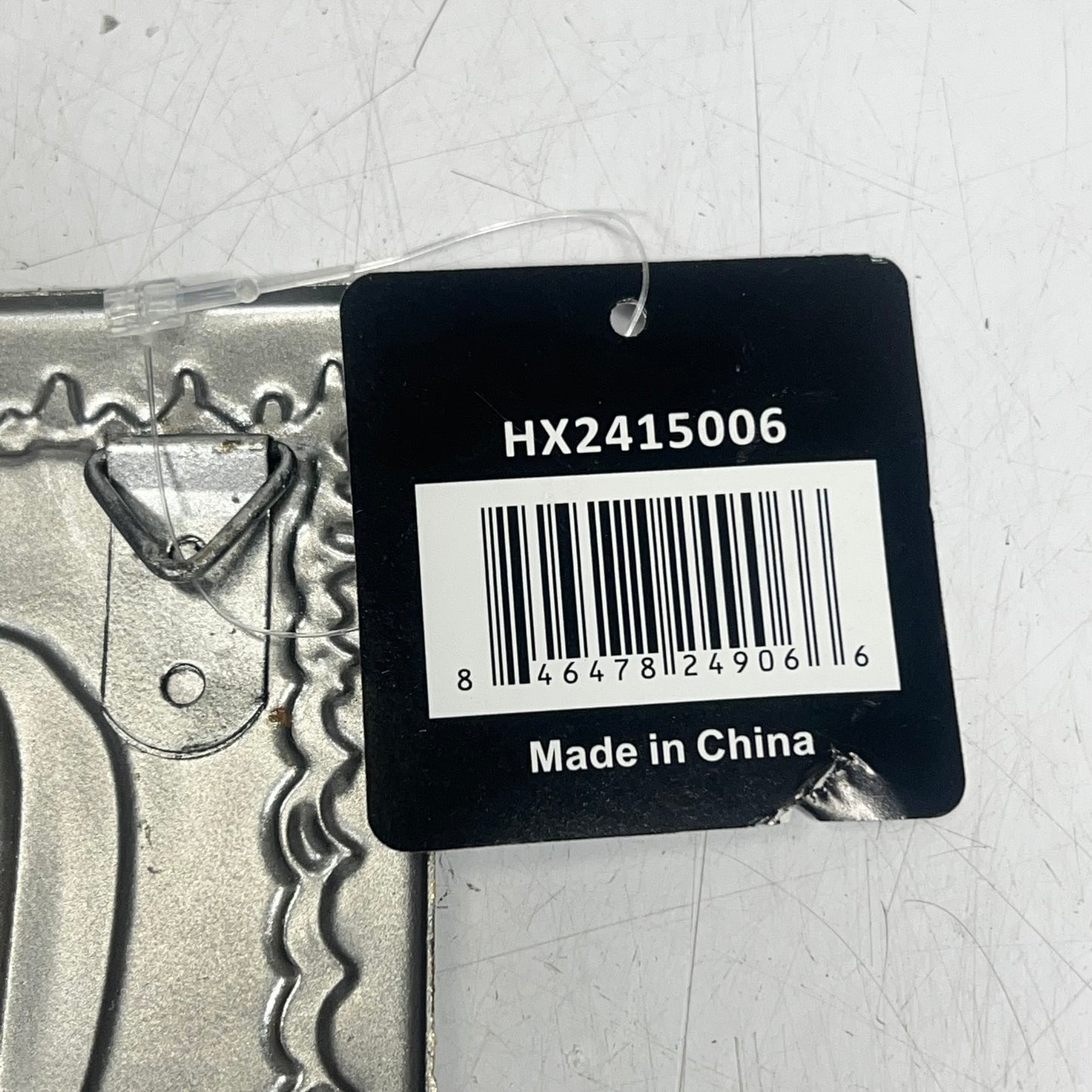 PD HOME "Oh Come Let Us Adore Him" Distressed Tin Sign 14"x10" White/Gold