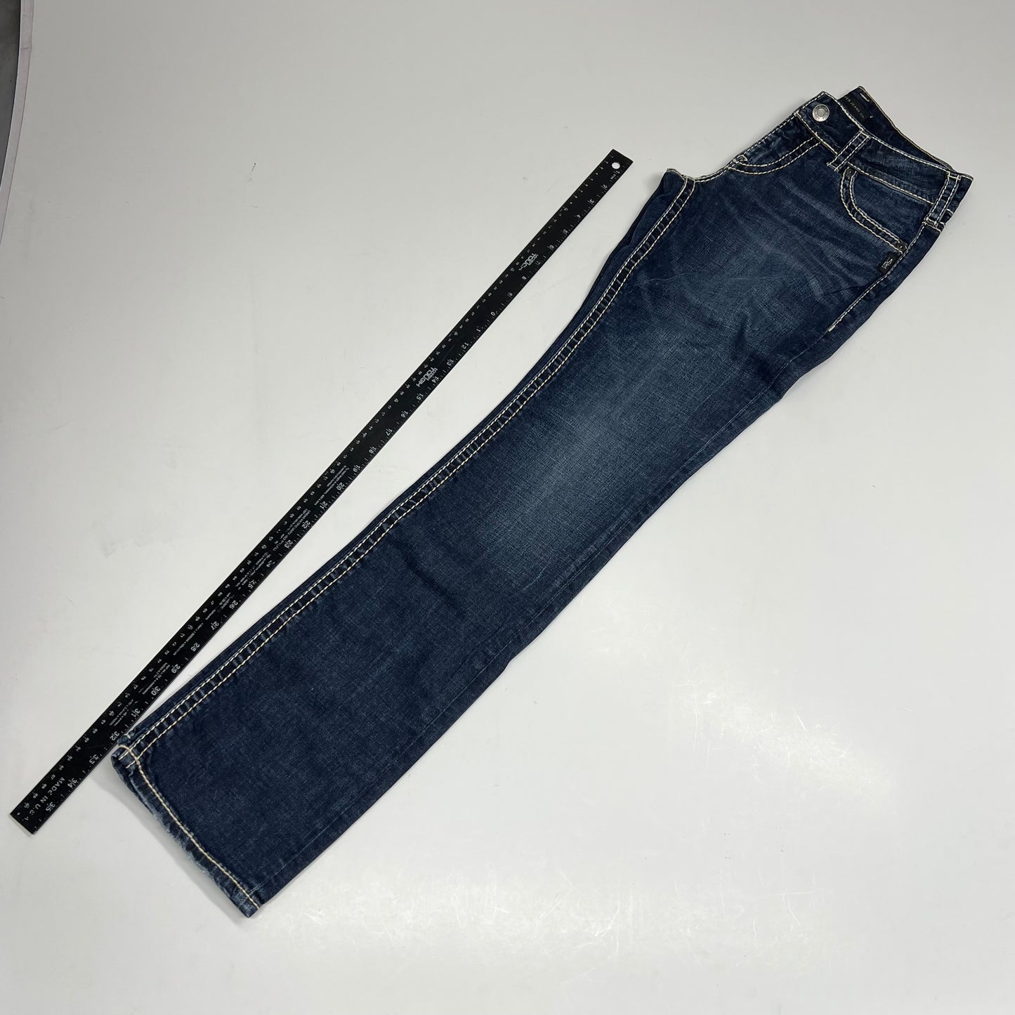 SILVER JEANS CO Mid Rise Straight Luxe Stretch Jean Women's Sz 26/34 Aurora