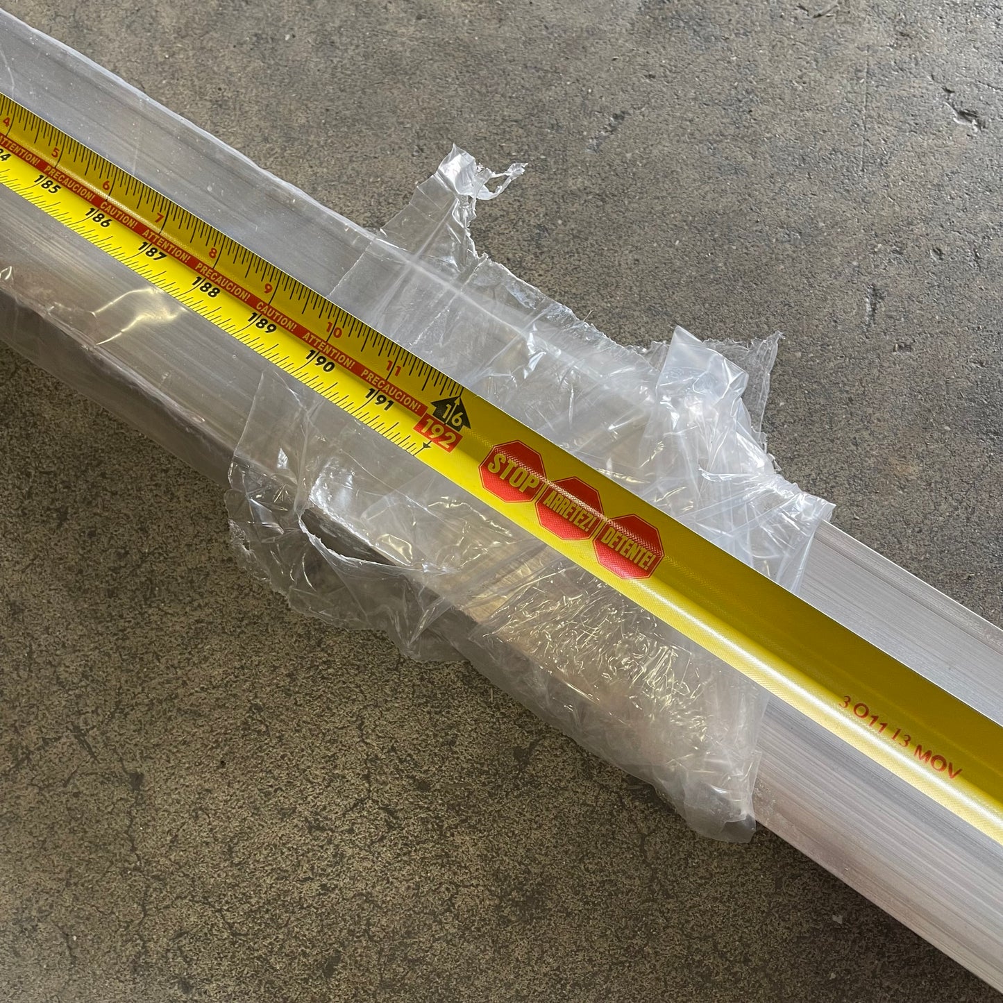 KRAFT TOOL CO. Magnesium Screed 216”x1 1/2”x3 1/2” CC619