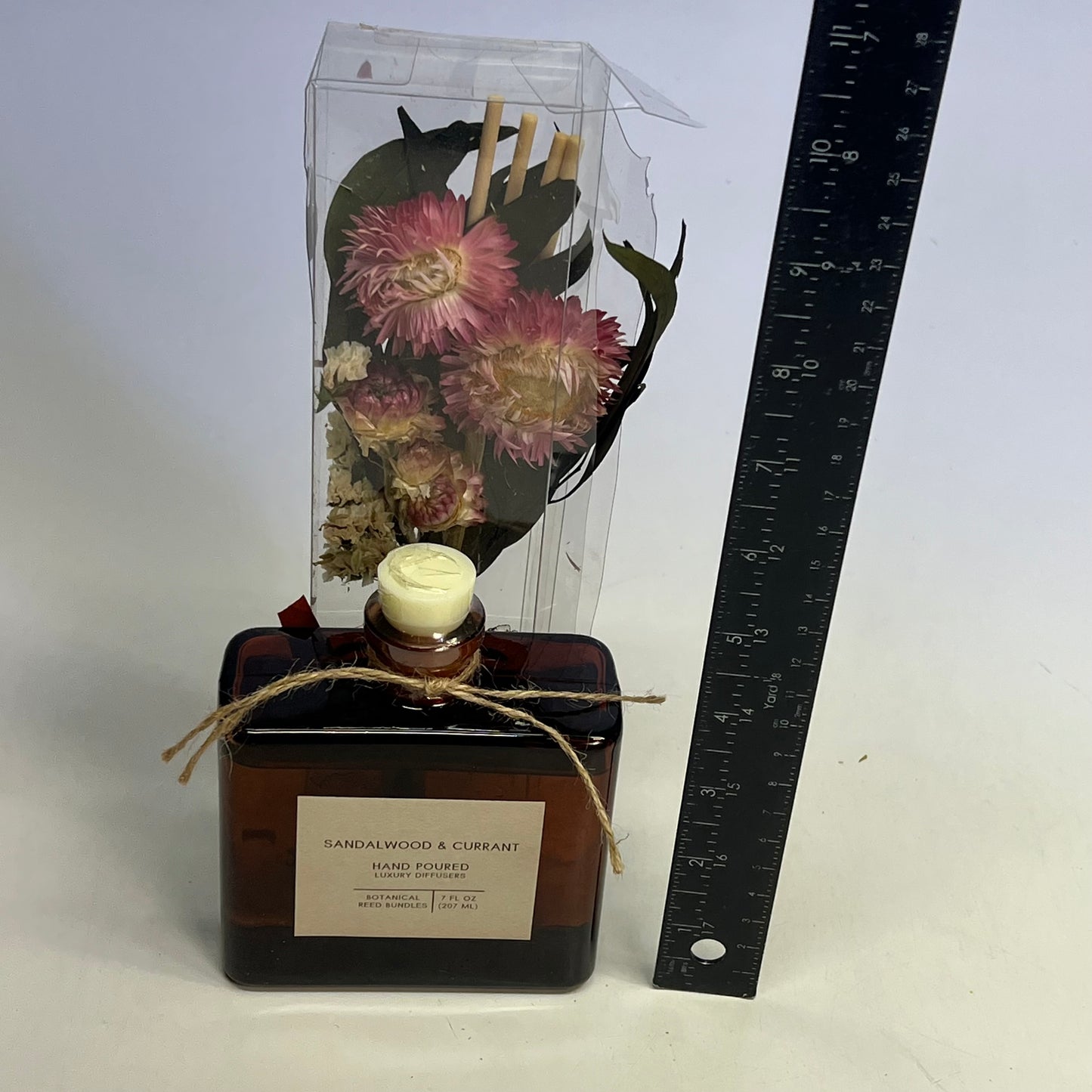 ANDALUCA HOME Sandalwood & Current Dried Reed Bundle Fragrance Diffuser 7 fl Oz