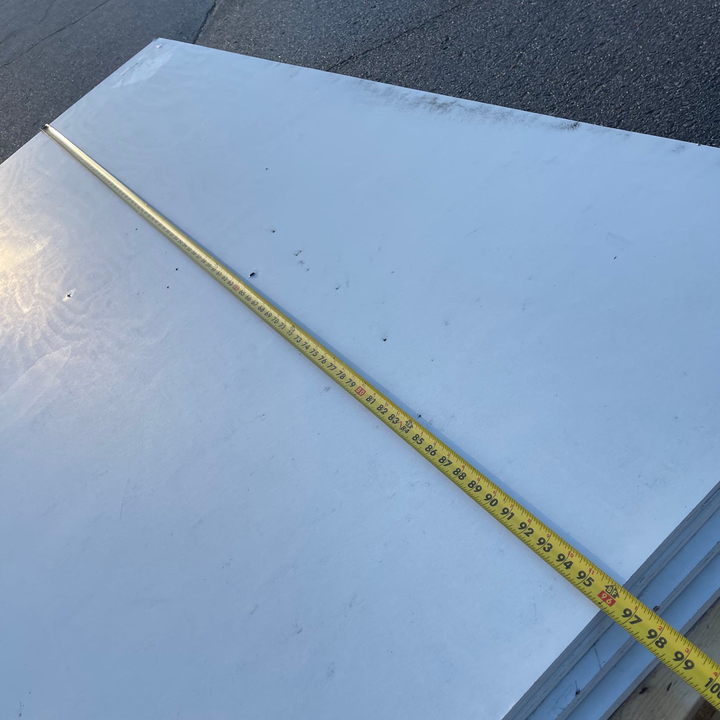 ZA@ Pallet of MIXED Plywood Boards 8’ x 4’ White (AS-IS)