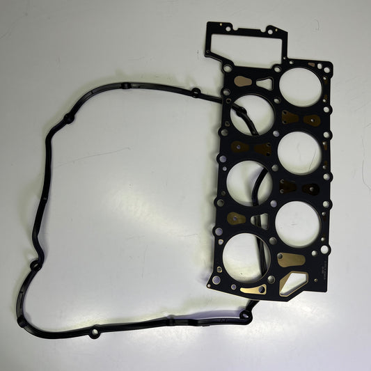 MAHLE Engine Gasket Set For Volkswagen Vehicles OE Fit & Function 95-3718