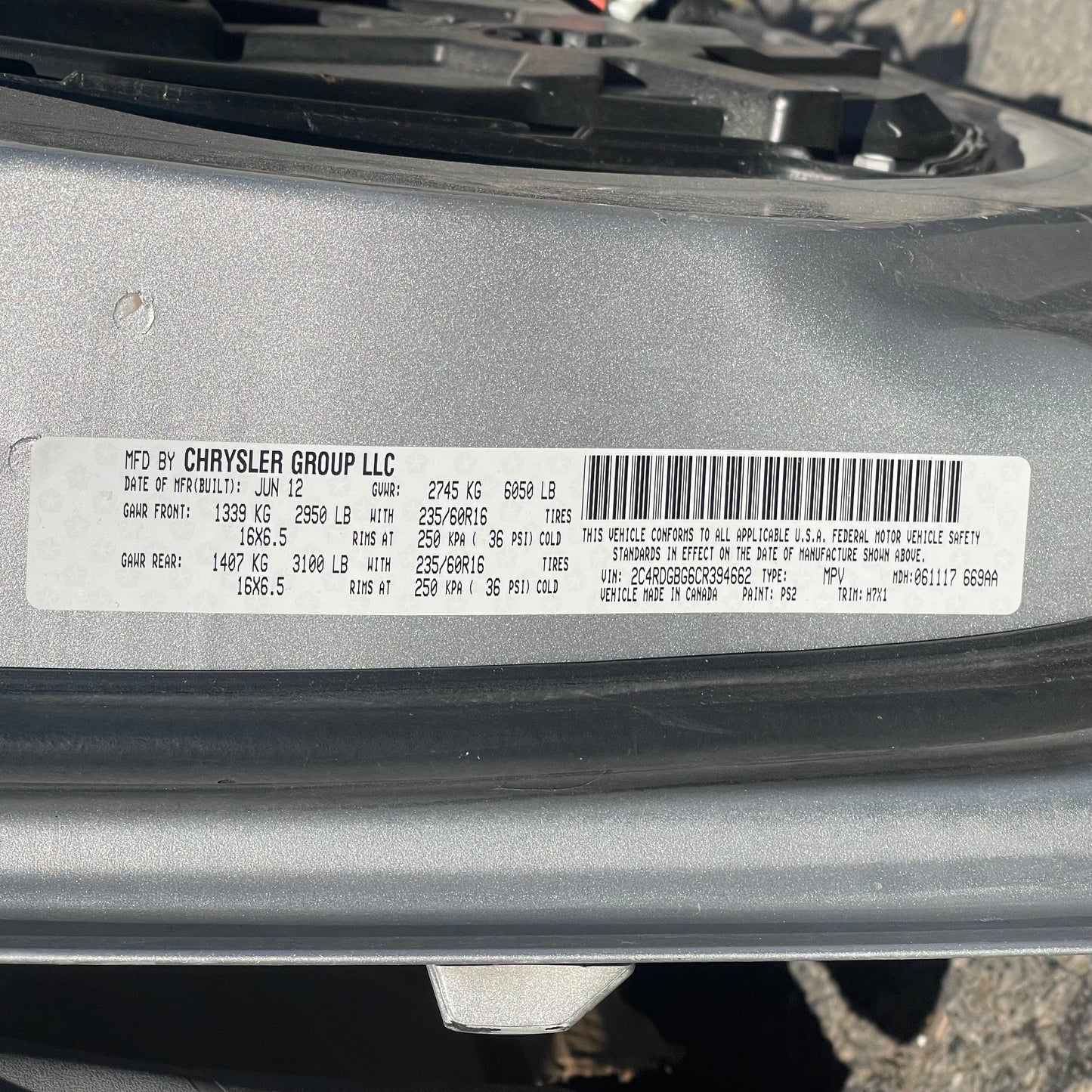 ZA@ DODGE Left Front Door for Grand Caravan 2012 Silver (AS-IS)
