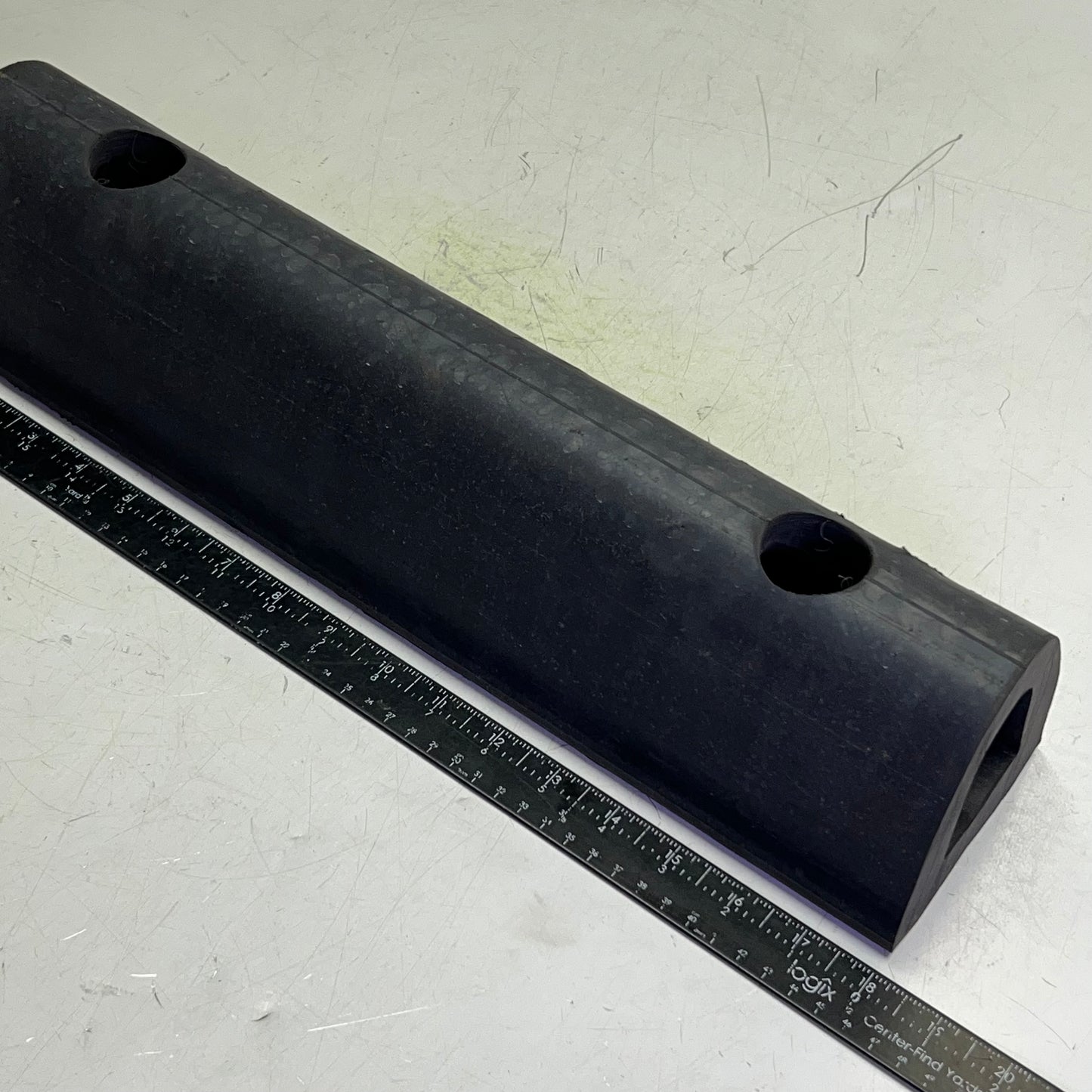 Dock Bumper Solid Rubber Sz 18"L x 4"W x 4"H