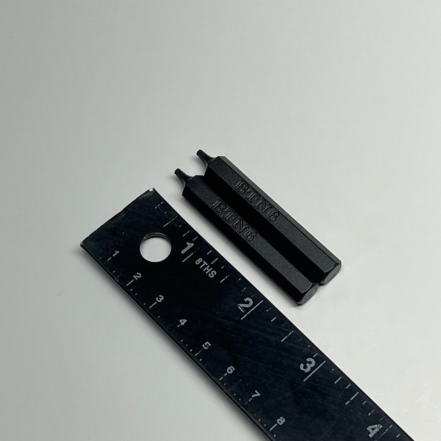 (2 PACK) Quick-out Extractor for #6 Button Head Socket Cap Screws Black ZEXTB-6