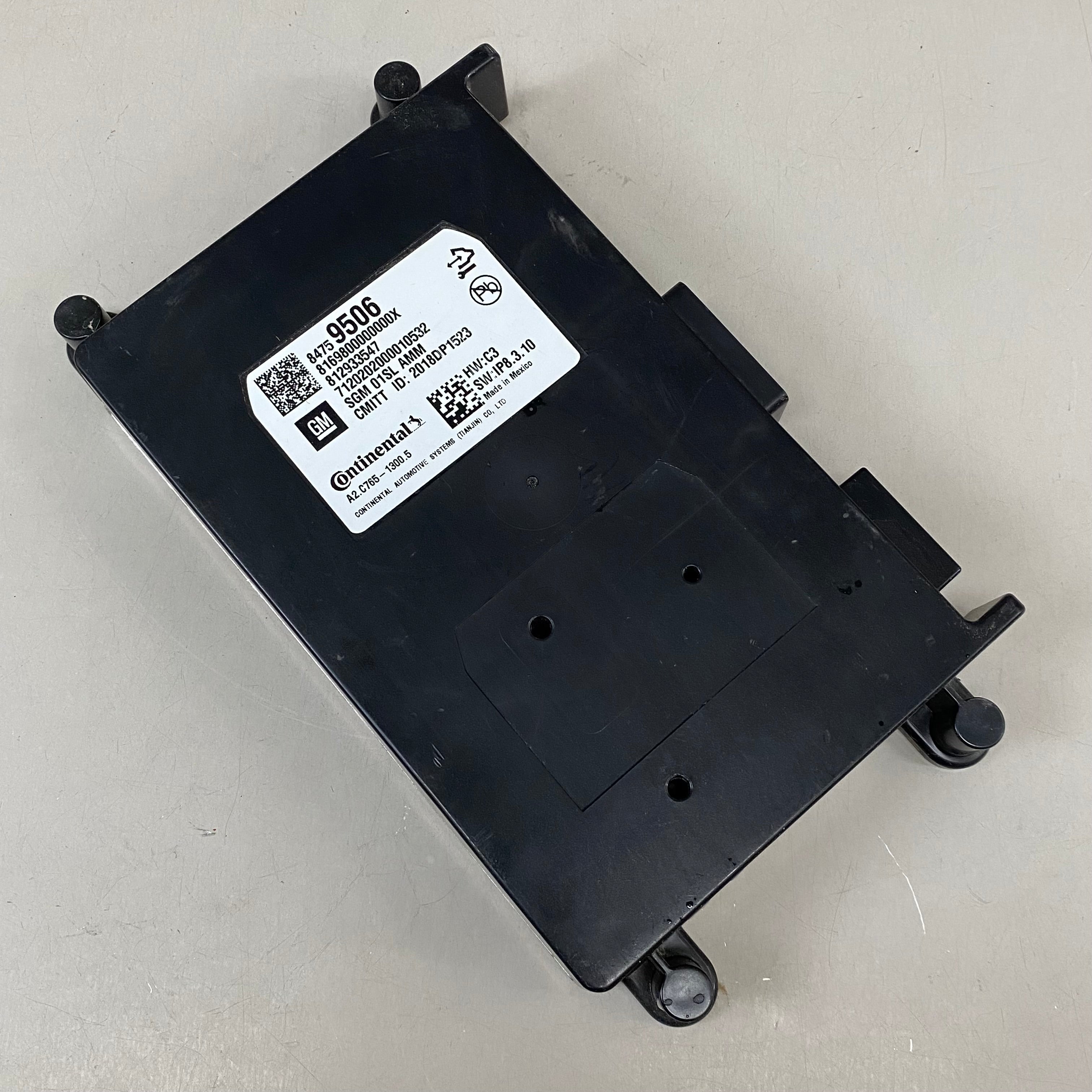 GM OEM Digital Map Control Module Box 7.5"x4.5" New Other (Slightly Di ...