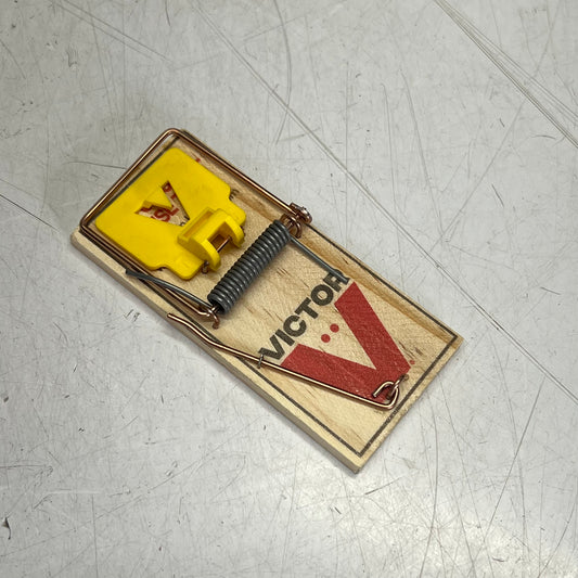 VICTOR (72 PACK) Mouse Snap Trap Pre-baited Expanded Trigger Wooden M325