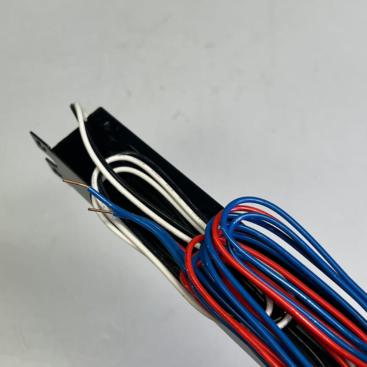 ZA@ GENERAL ELECTRIC Ultra Max Instant Start Lamp Ignition 120/277 Volt 72275 (As-|is)