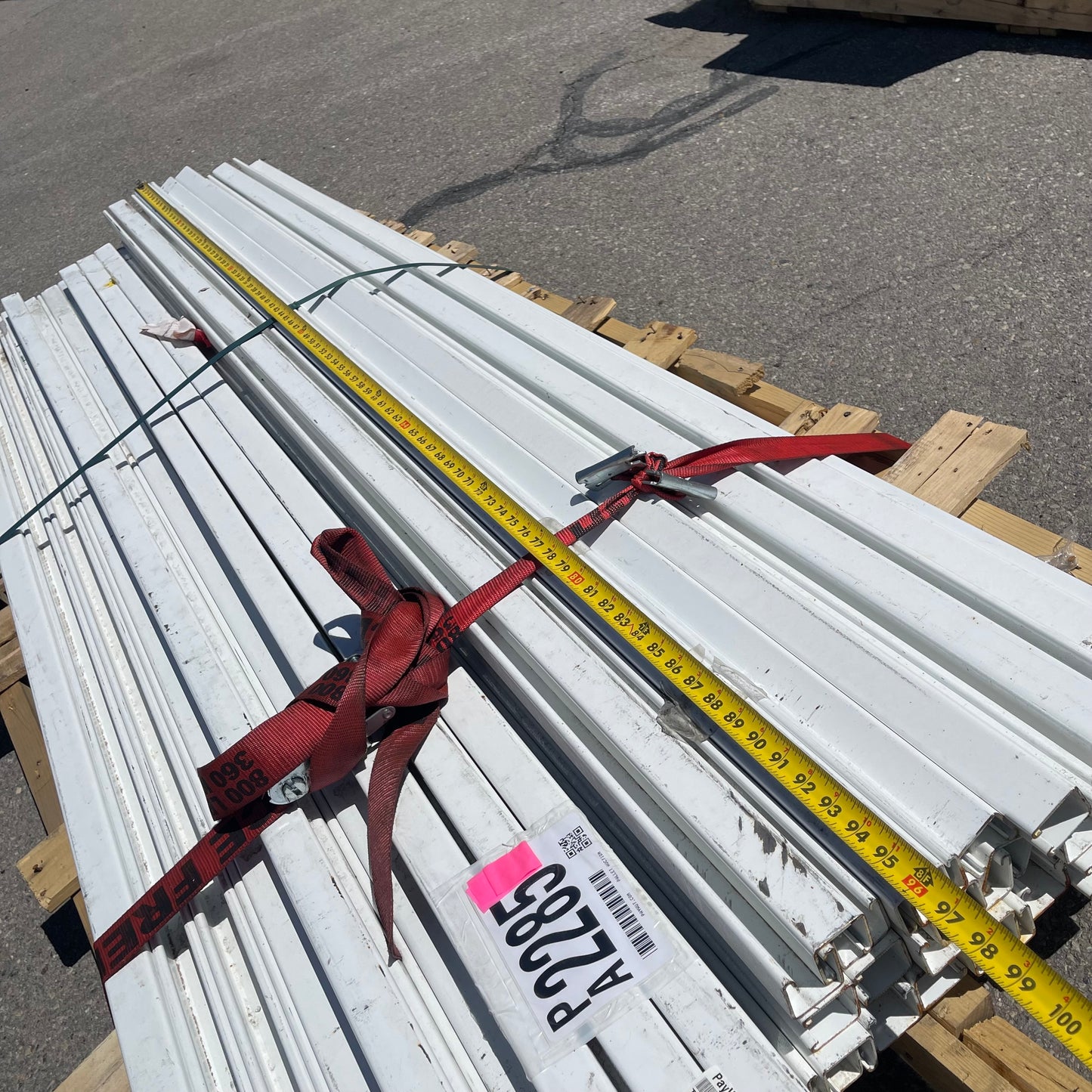 ZA@ Pallet of White Steel Channels 96”