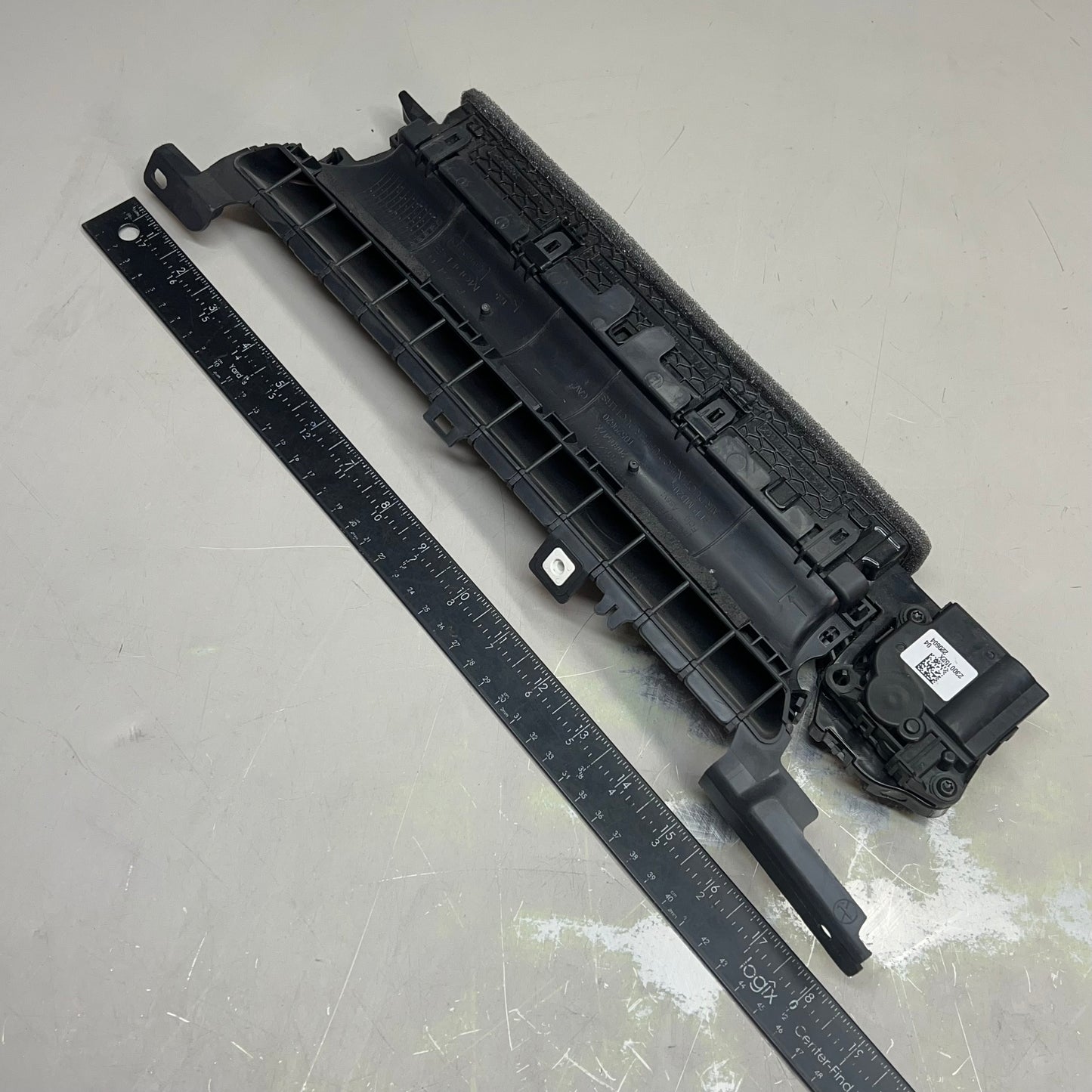 TESLA MODEL 3 19-21 Front Driver Side Dash AC Air Vent Duct Black 2080547X