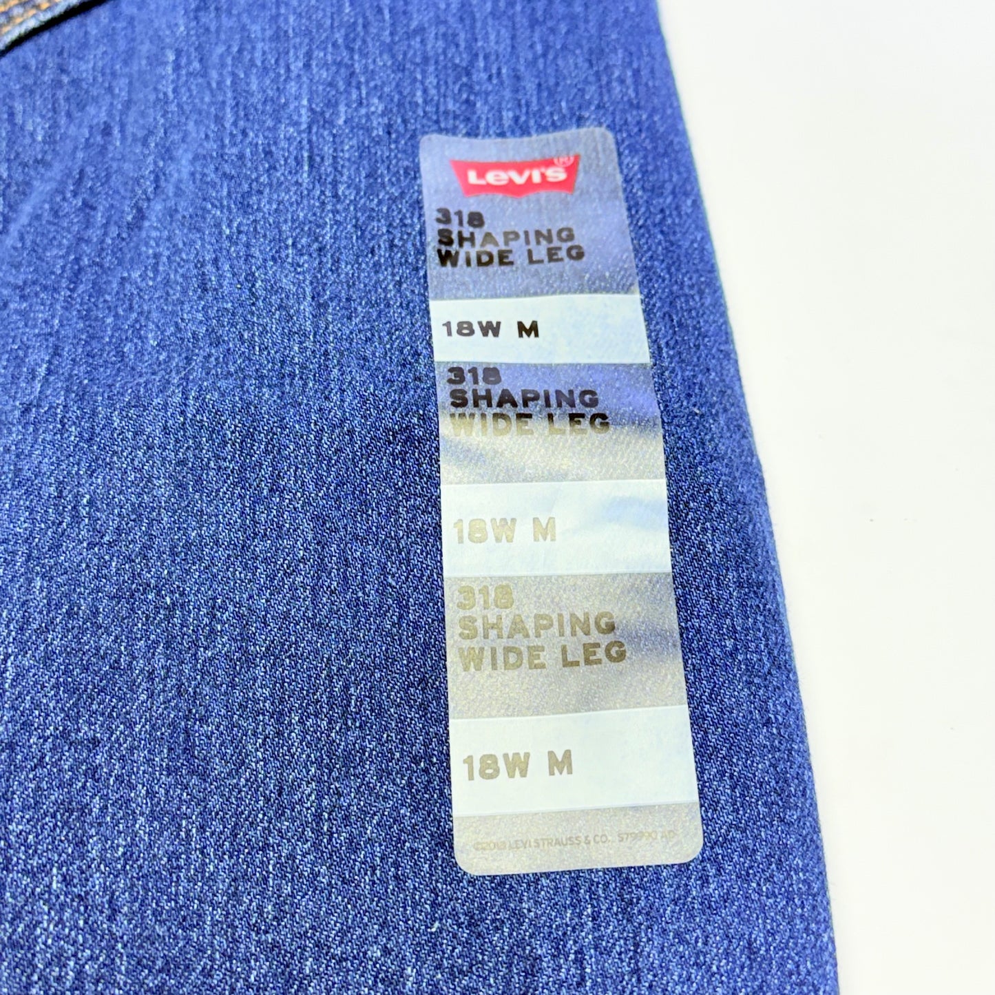LEVI'S 318 Shaping Wide Leg Stellar Stretch Mid Rise Women's Sz 18xM (New)