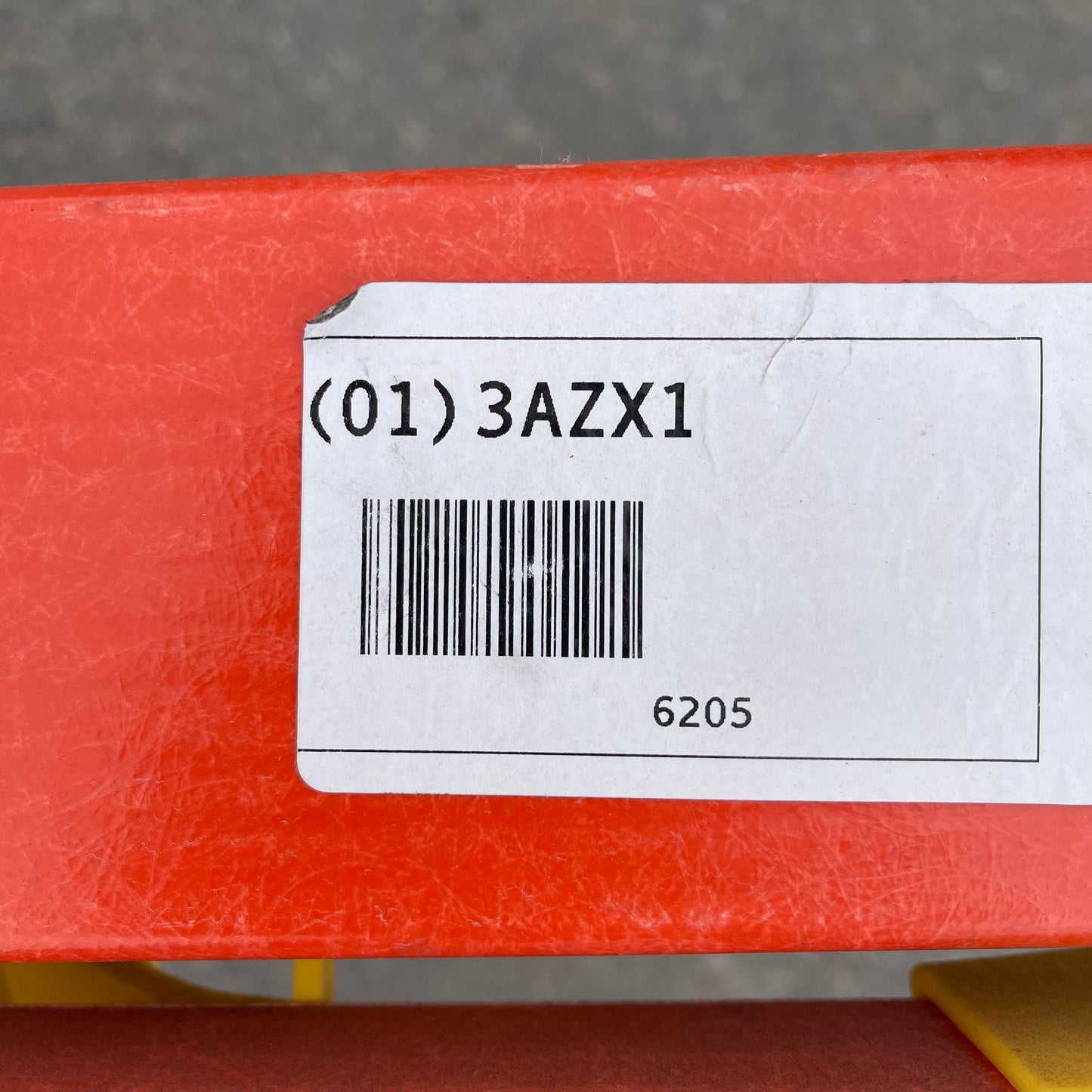 Z@ WERNER A-Frame Fiberglass Step Ladder 5' 300 lb Load Cap 6205 (As-Is)