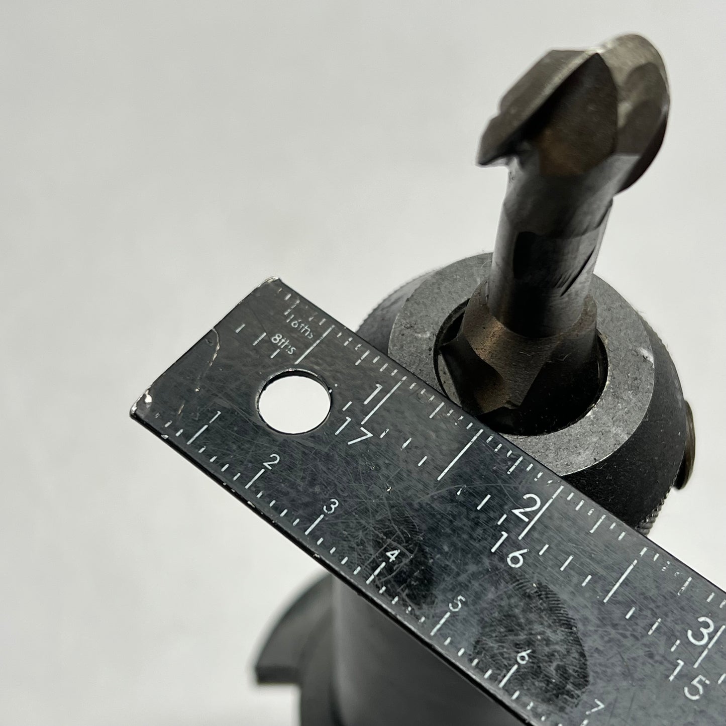 KENNAMETAL Cnc Machine End Milling Holder ~11/16" Bit Hole CV50EM0887755 (Used)