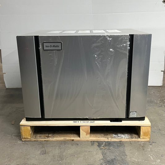 ICE-O-MACHINES 240V 30"x24.5"x21" CIMO530HAT5 Stainless Steel