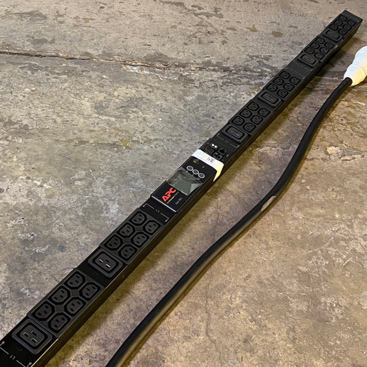 APC SCHNEIDER ELECTRIC Rack Pdu Metered 16A Sz 70.51"H x 2.20"W x 1.73"D AP8881