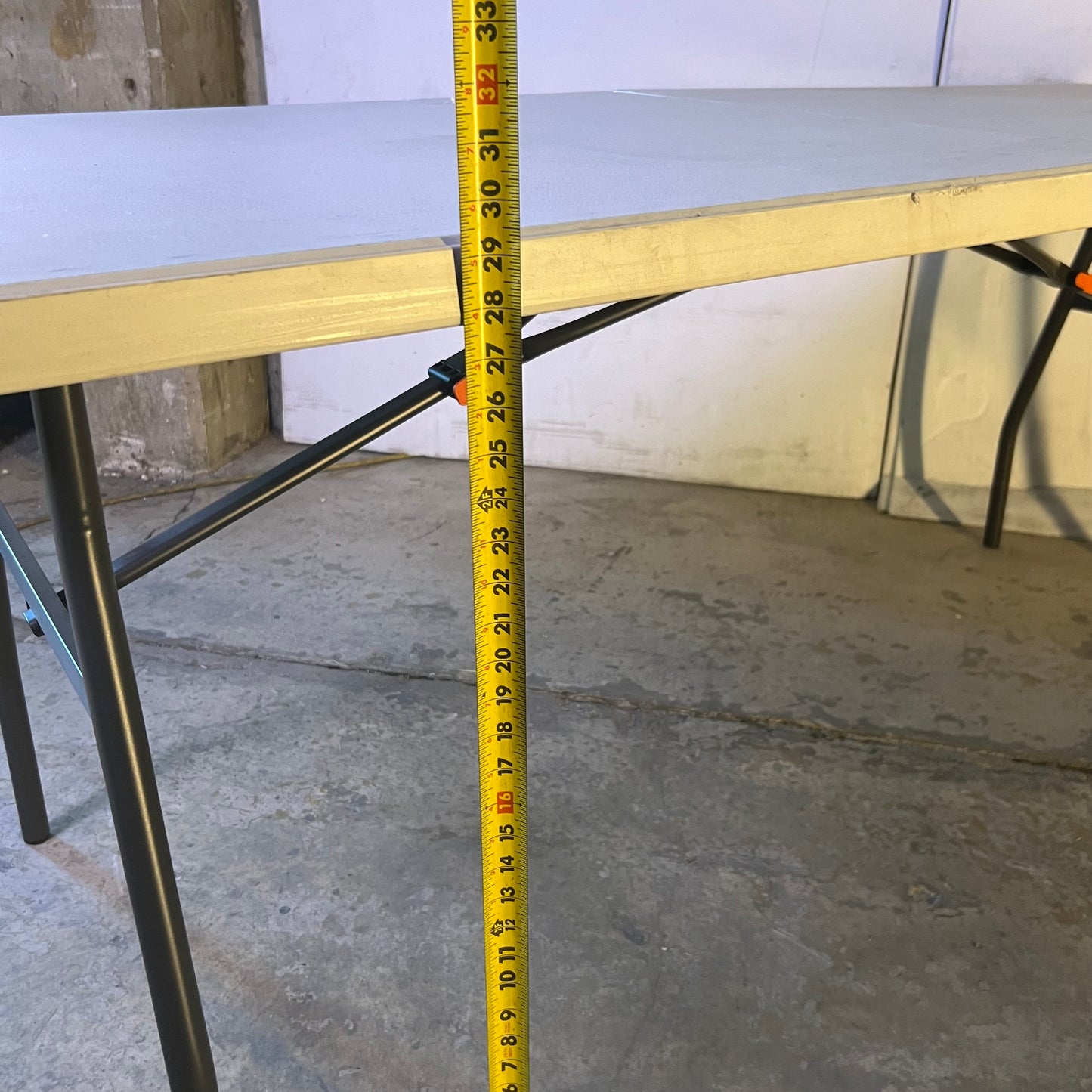 ZA@ HDX 6 ft. Folding Table, Grey SD88B0725 (New Other, With A Little Small Scratches)