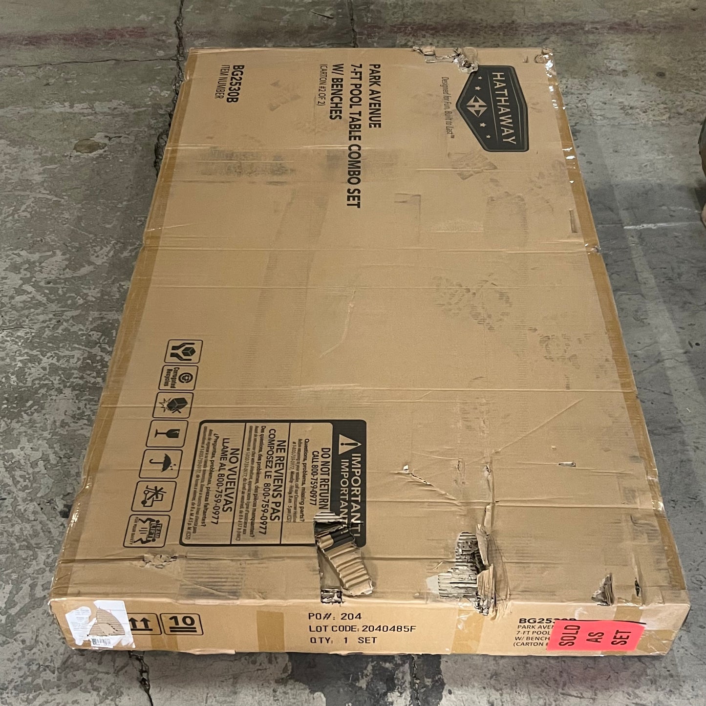 HATHAWAY Park Avenue 7 ft. Pool Table Combo Set With Benches BG2530A/BG2530B