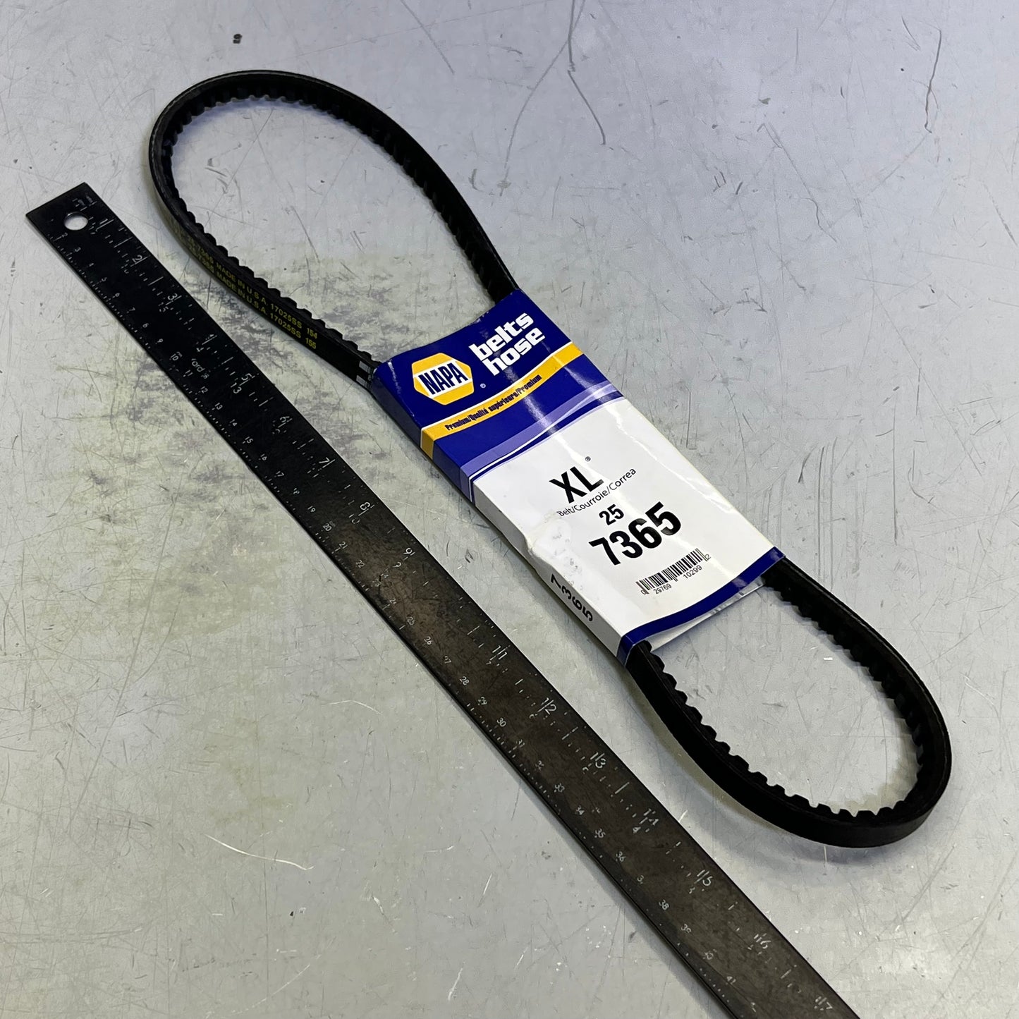 NAPA EPDM High Capacity Notched V-Belt HC41 13/32" x 37 3/8" Black 257365