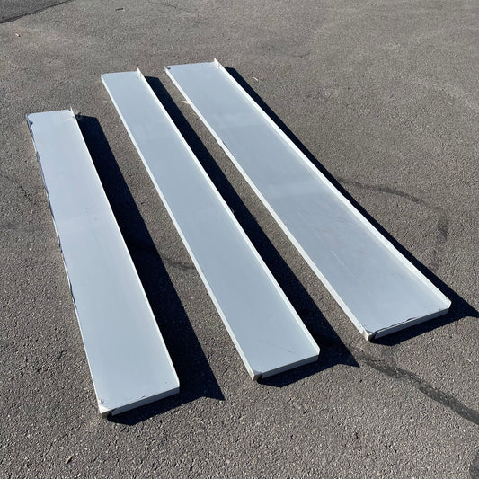 ZA@ Pallet of REGENCY Heavy-Duty Solid Wall Shelves ~370 lbs Stainless Steel 600WS18120HD (AS-IS)