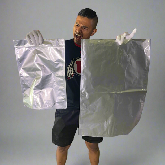 ZA@ 20 PACK! (2 Sizes: 10 of Each) Silver Foil Food Sealing Bags w/ Moisture Packs Sz 20”Wx30”L & 13”Wx18”L E
