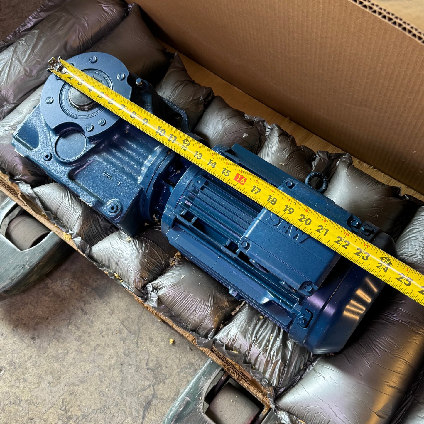 SEW EURODRIVE Gear Motor 230/460V, Blue KA67/T DRN100LM4