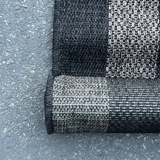 ZA@ GERTMENIAN Ravenna Indoor/outdoor Rug 6' 6" x 9' 6" Geo Border Charcoal G18721 (Return)