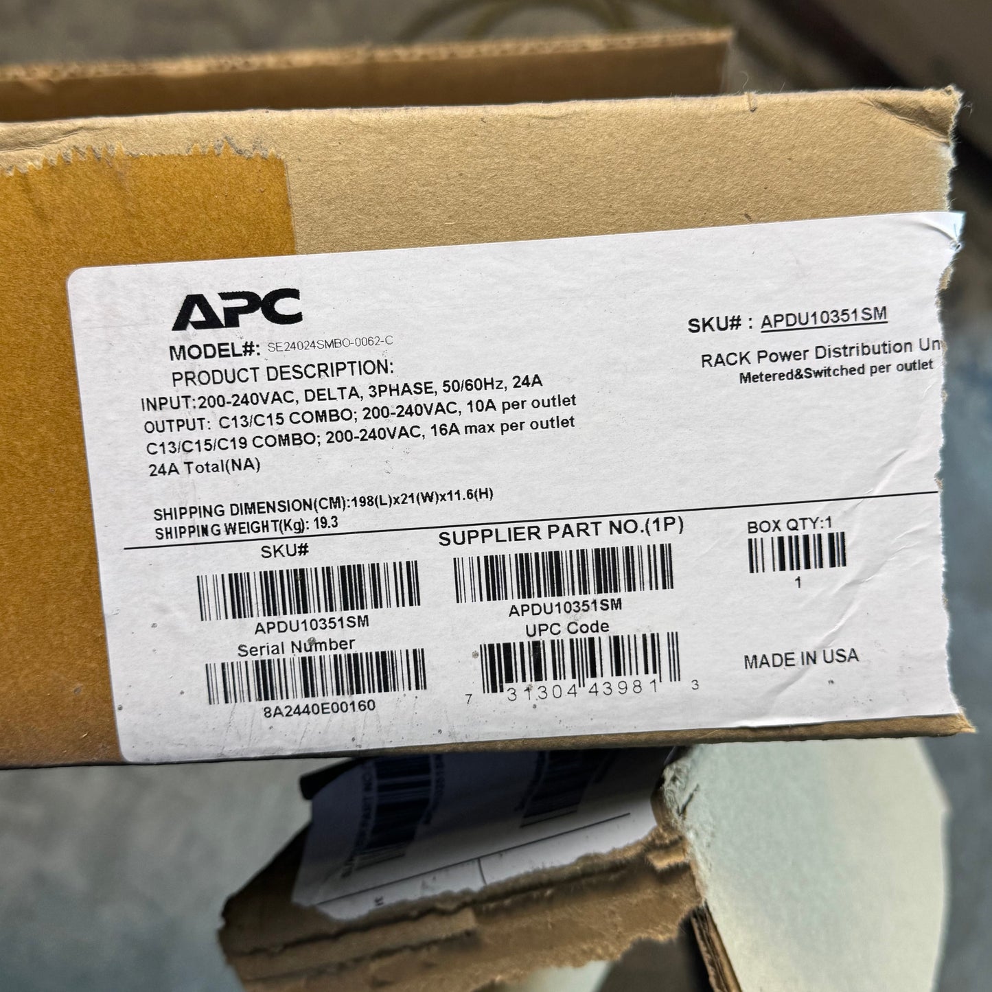 APC Power Distribution Units Input 200-240Vac Delta 24A/ SE24024SMBO-0062-C
