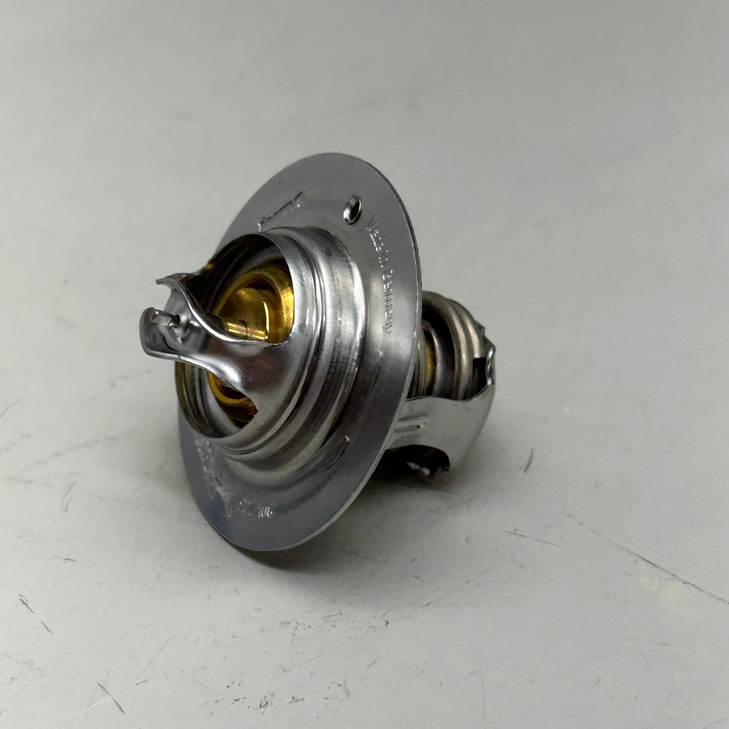 MAHLE Engine Coolant Thermostat Replacement Part For Ford & Mazda TX788D